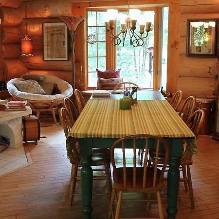 เลส์ ชาร์แดงส์ เดอ ลาชิลเล มิลล์เฟยล์ Bed & Breakfast La Conception ภายนอก รูปภาพ
