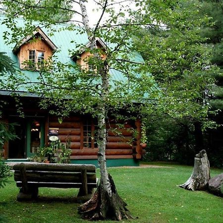 เลส์ ชาร์แดงส์ เดอ ลาชิลเล มิลล์เฟยล์ Bed & Breakfast La Conception ภายนอก รูปภาพ