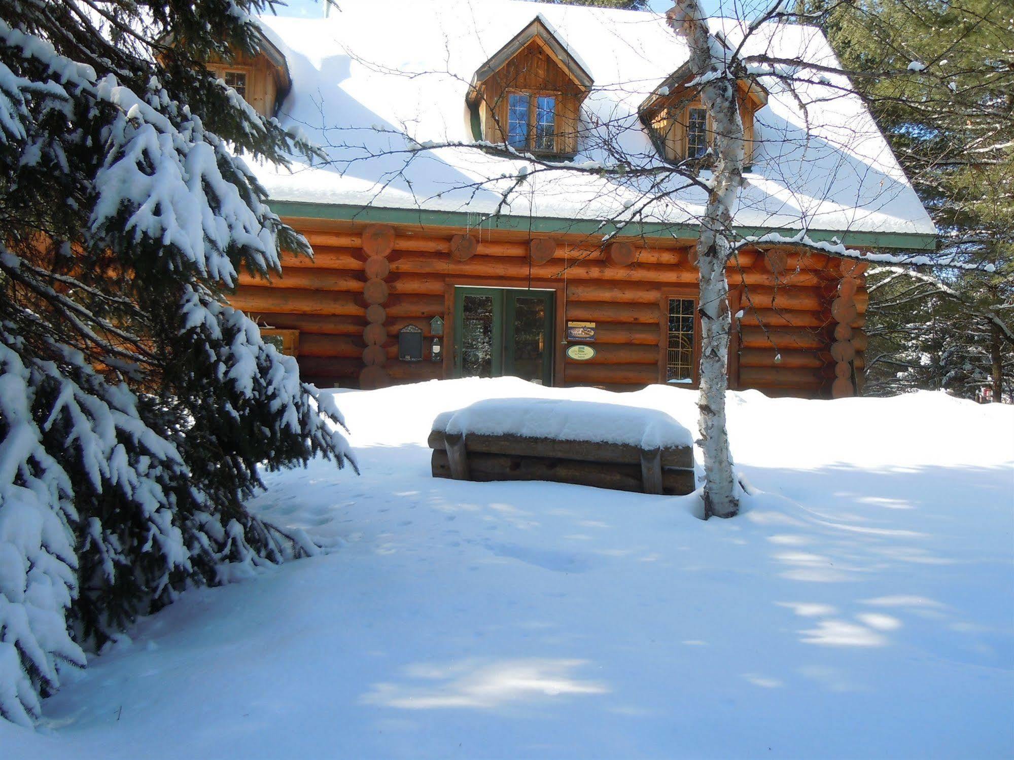 เลส์ ชาร์แดงส์ เดอ ลาชิลเล มิลล์เฟยล์ Bed & Breakfast La Conception ภายนอก รูปภาพ