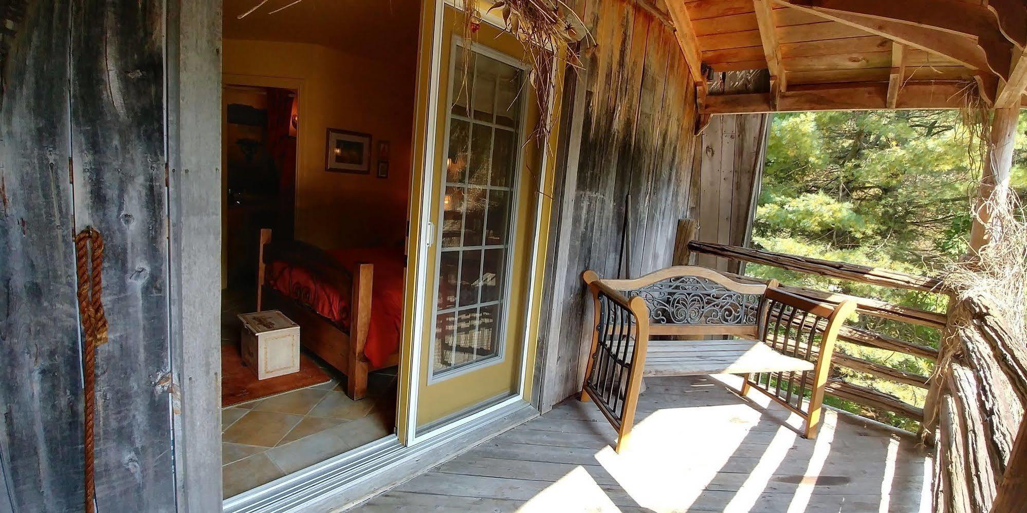 เลส์ ชาร์แดงส์ เดอ ลาชิลเล มิลล์เฟยล์ Bed & Breakfast La Conception ภายนอก รูปภาพ