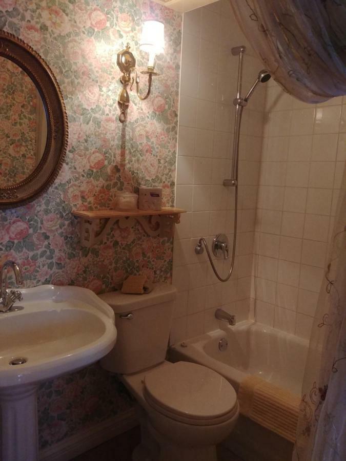 เลส์ ชาร์แดงส์ เดอ ลาชิลเล มิลล์เฟยล์ Bed & Breakfast La Conception ภายนอก รูปภาพ