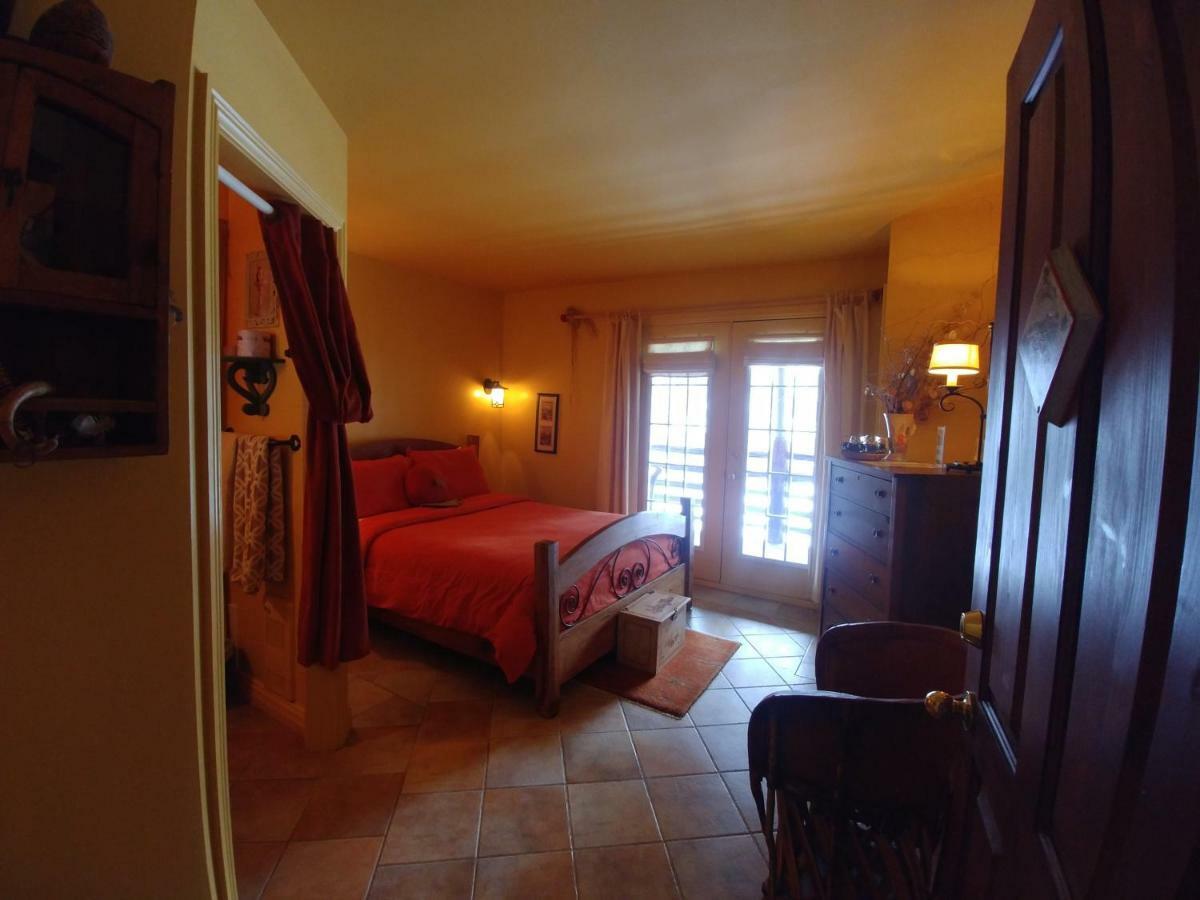 เลส์ ชาร์แดงส์ เดอ ลาชิลเล มิลล์เฟยล์ Bed & Breakfast La Conception ภายนอก รูปภาพ