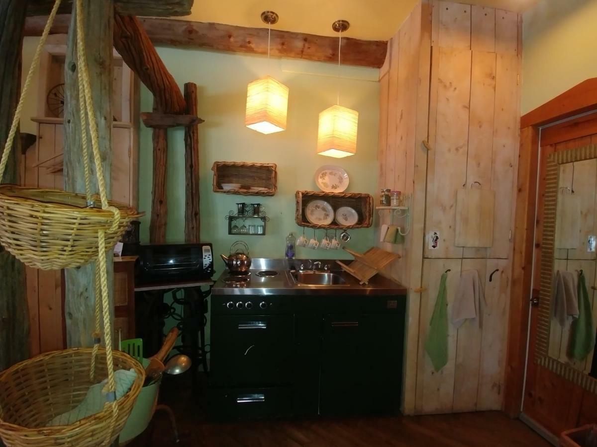 เลส์ ชาร์แดงส์ เดอ ลาชิลเล มิลล์เฟยล์ Bed & Breakfast La Conception ภายนอก รูปภาพ